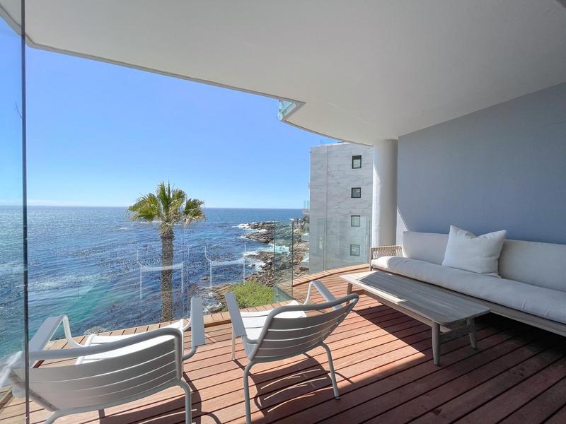 To Let 2 Bedroom Property for Rent in Bantry Bay Western Cape